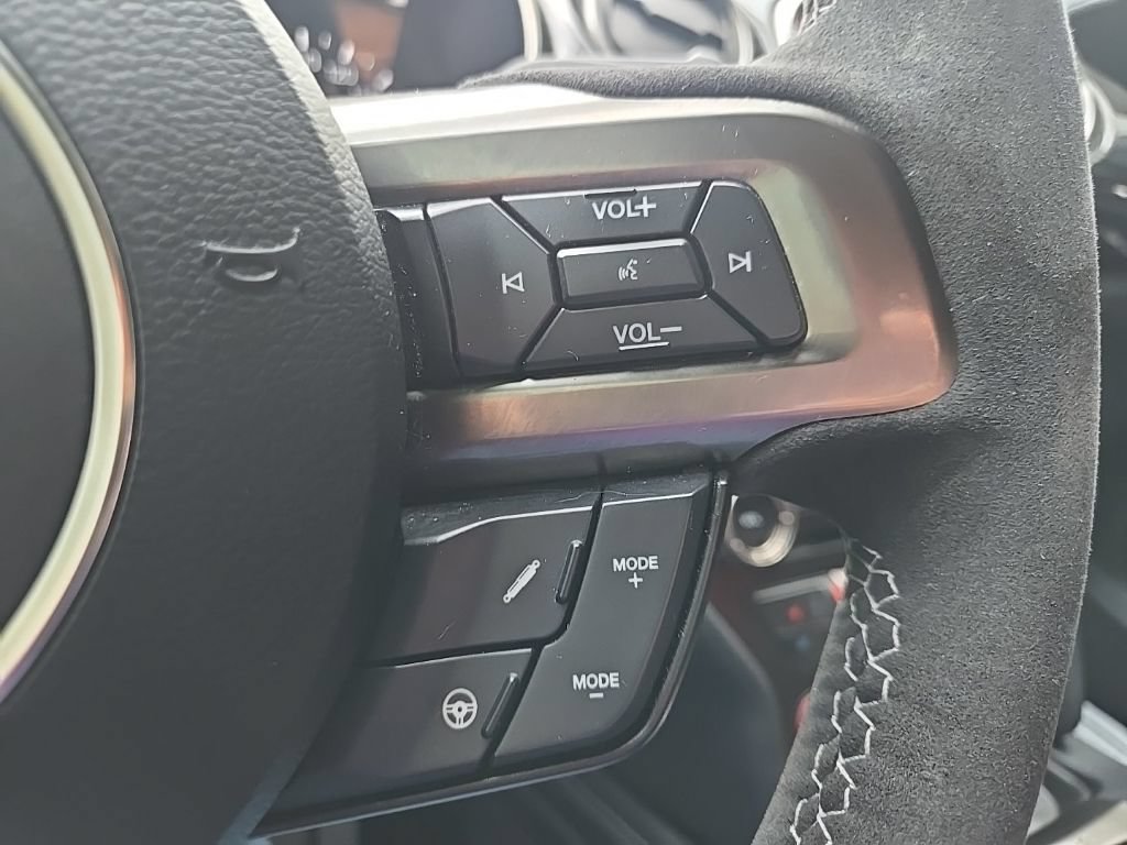 Used 2019 Ford Mustang Shelby GT350 w/ Technology Package RWD image 42