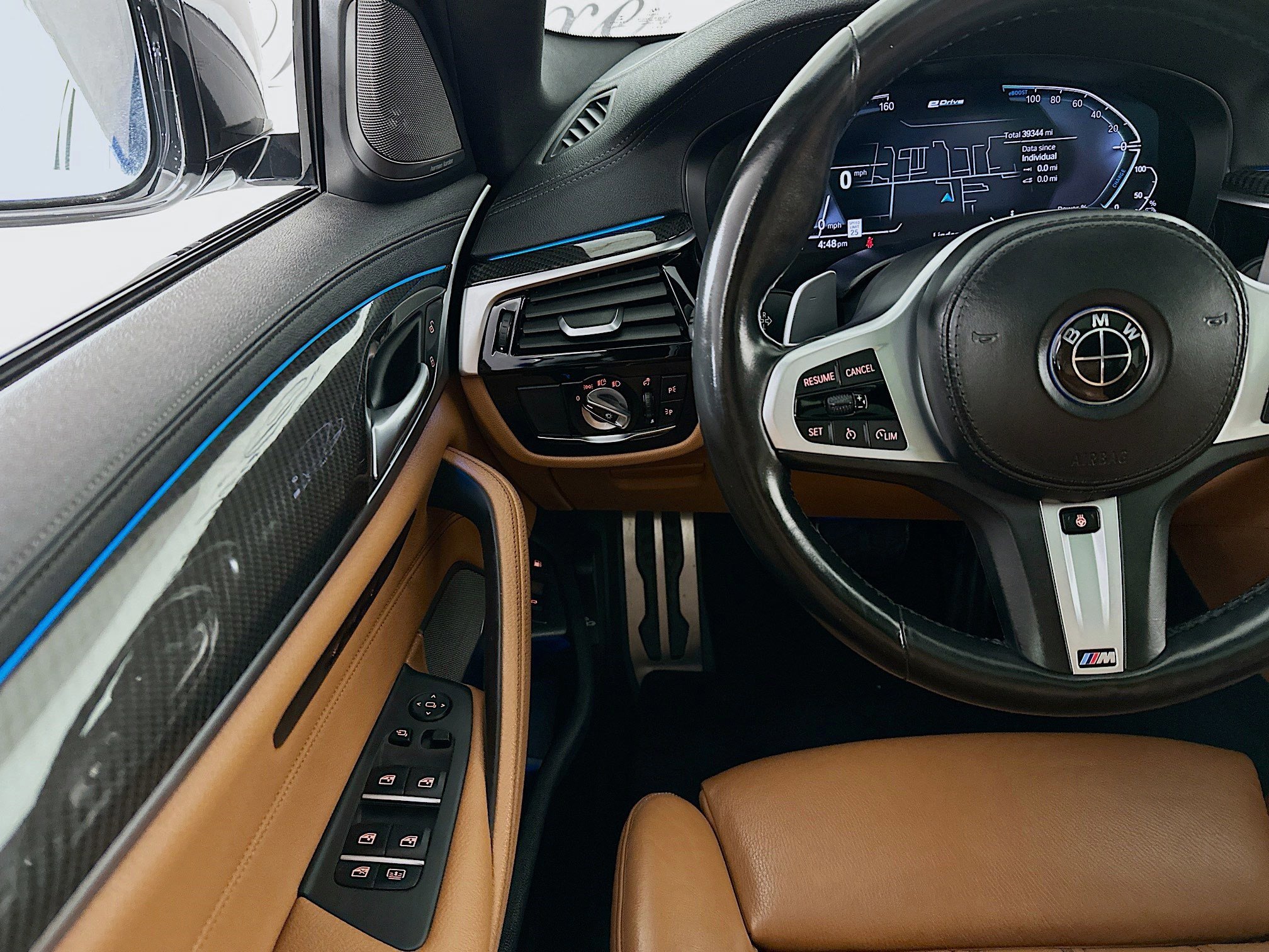 Used 2022 BMW 530e xDrive w/ Premium Package image 10
