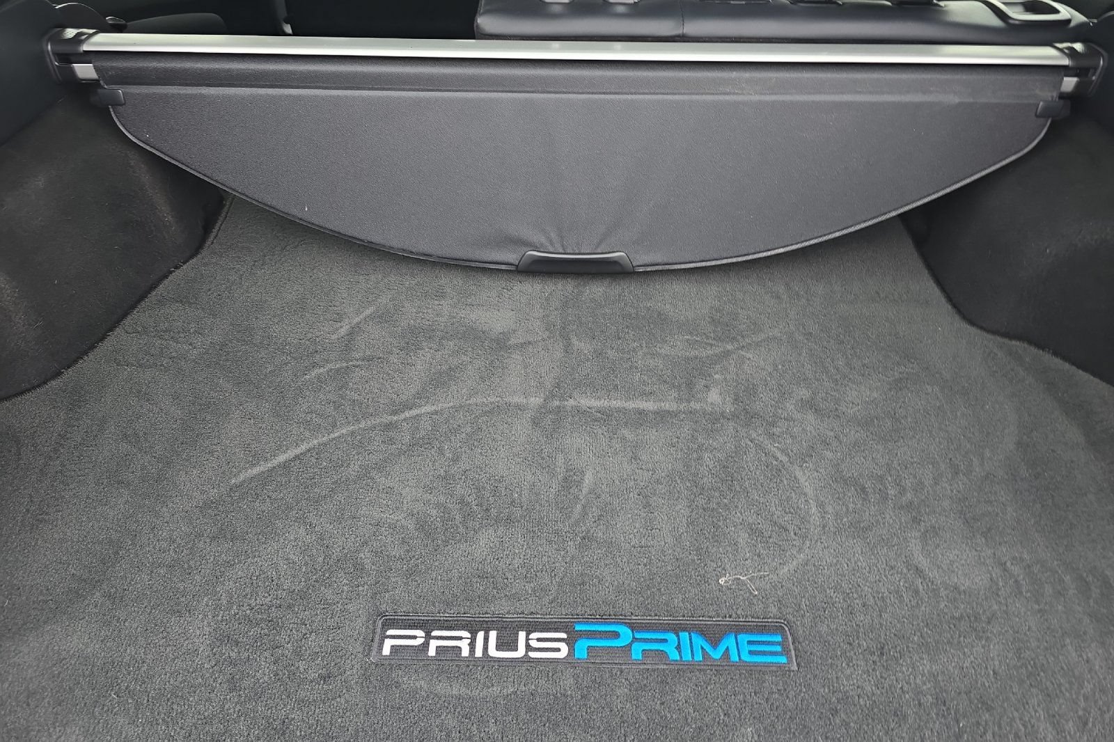 Used 2021 Toyota Prius Prime Limited w/ Carpet Mat Package (TMS) FWD image 12