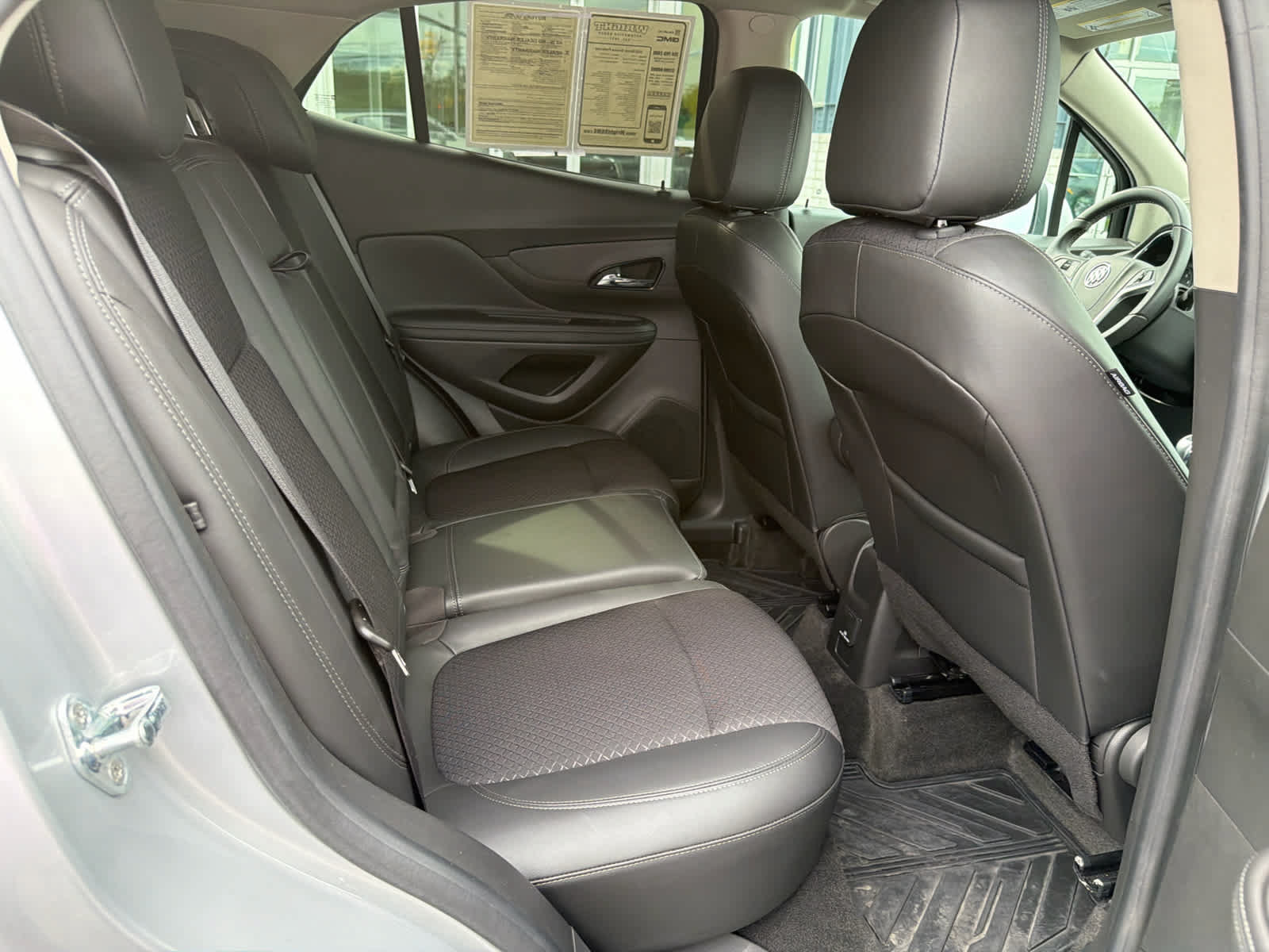 Used 2022 Buick Encore Preferred w/ Safety Package AWD/4WD image 18