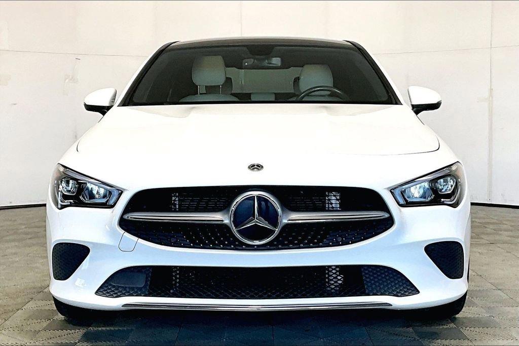 Used 2022 Mercedes-Benz CLA 250 image 3