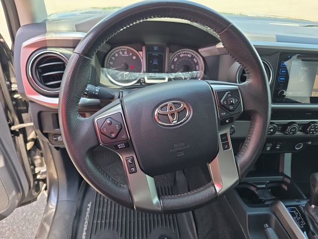 Used 2019 Toyota Tacoma SR5 RWD image 12
