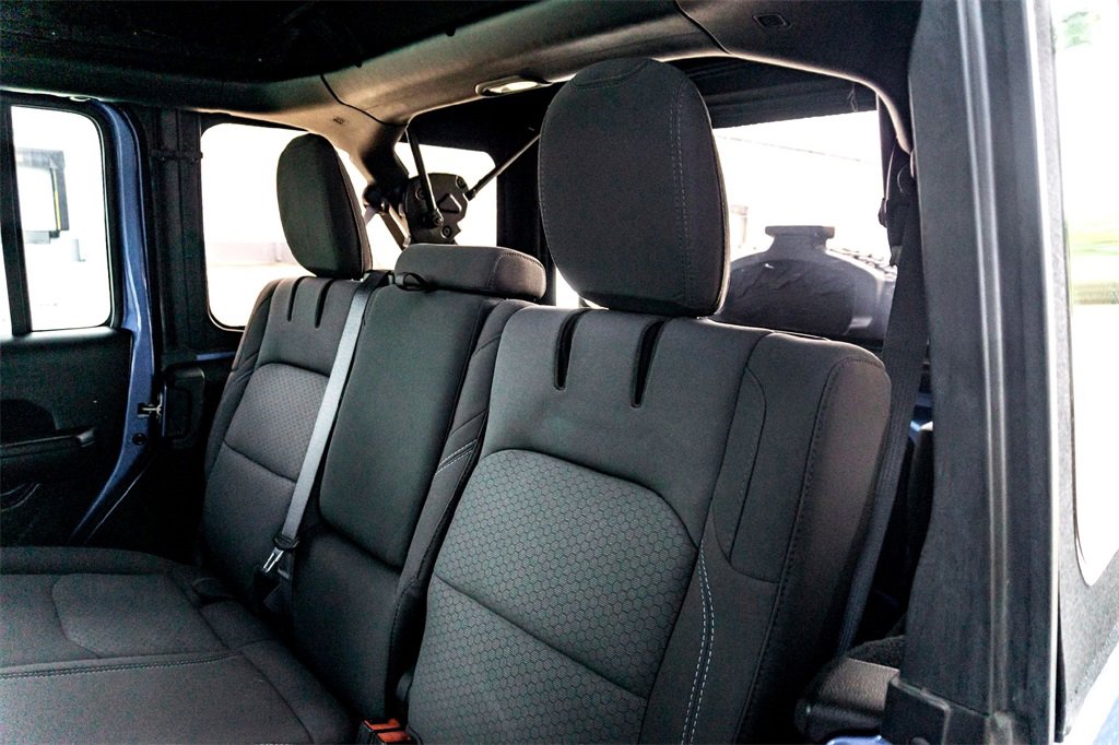 Used 2022 Jeep Wrangler Unlimited Rubicon 4xe image 26