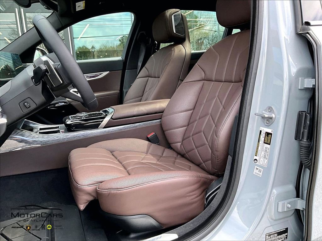 Used 2025 BMW 740i 740i w/ Premium Package image 21