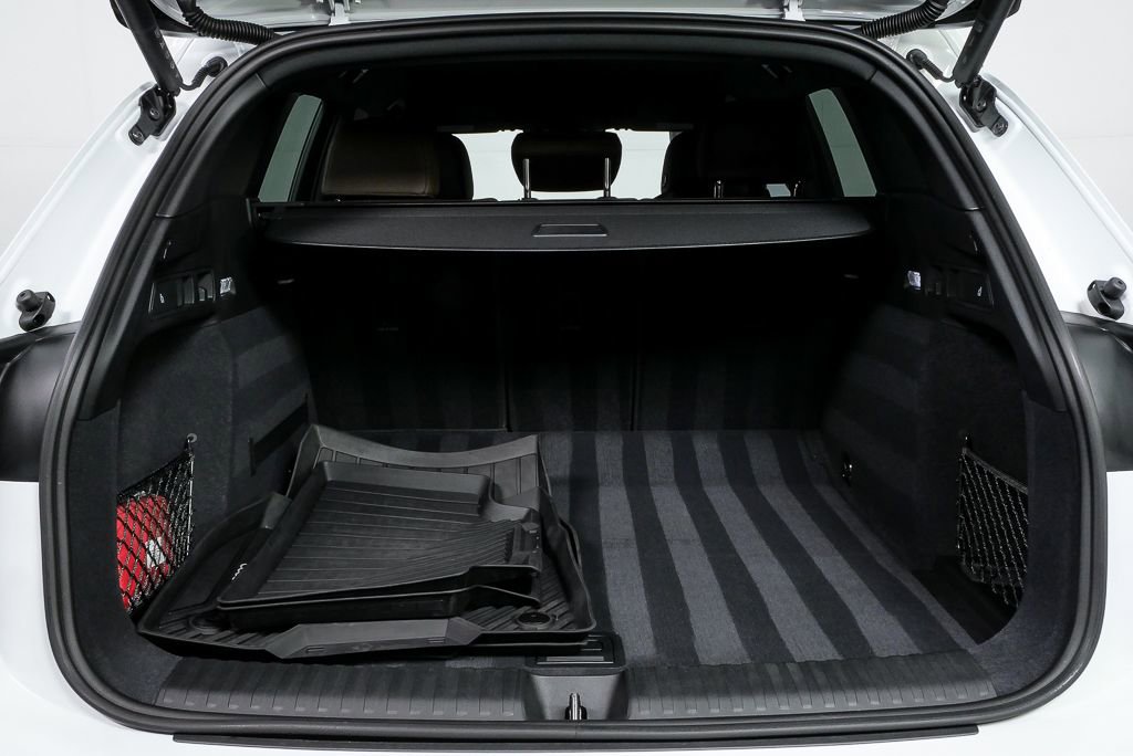 Certified 2025 Audi Q6 e-tron Premium image 29