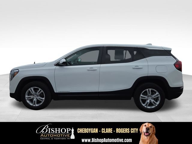 Used 2024 GMC Terrain SLE w/ LPO, Floor Liner Package FWD image 15