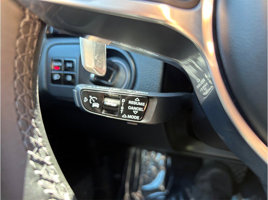 Used 2019 Porsche Cayenne image 40