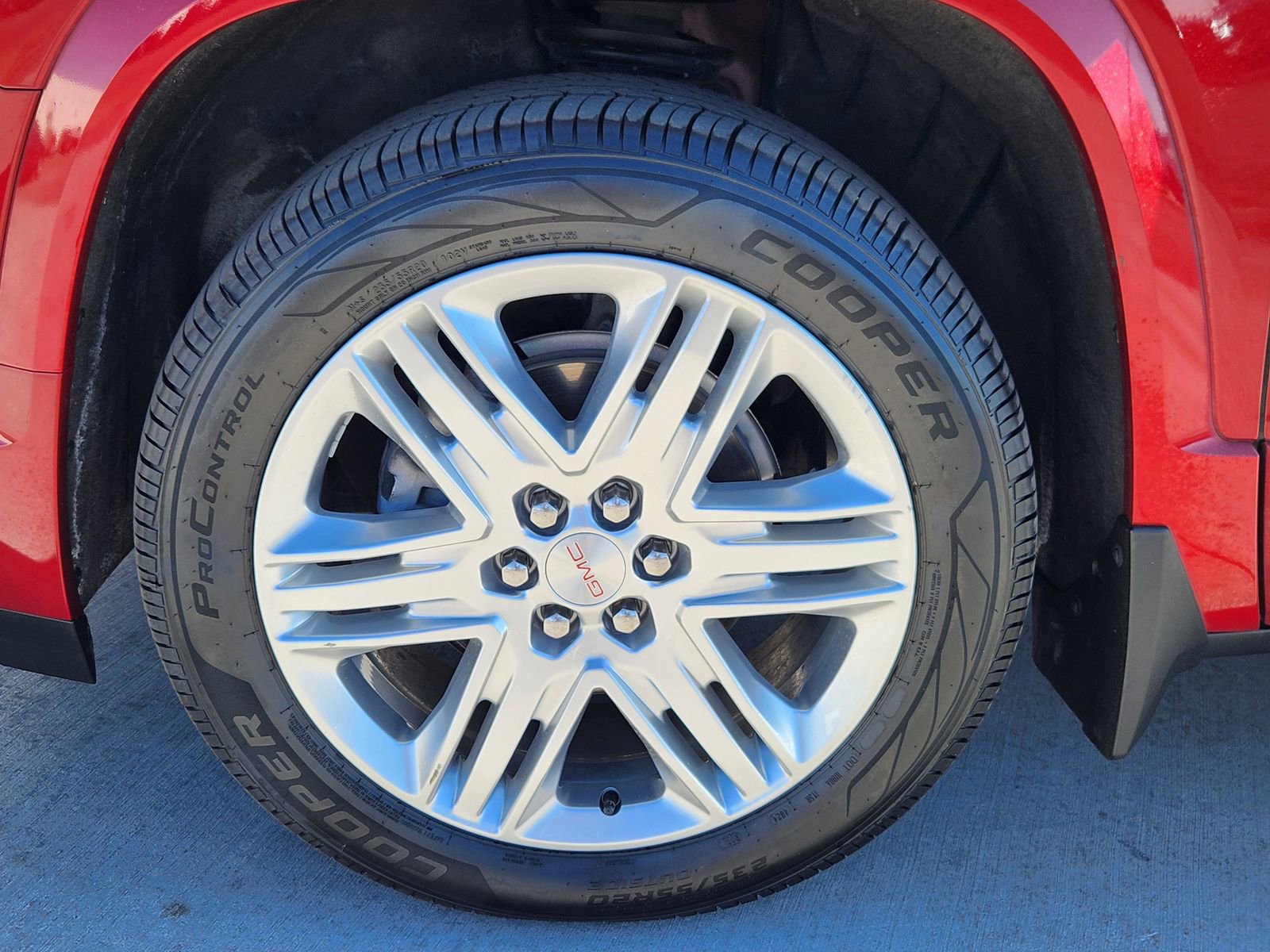 Used 2022 GMC Acadia Denali w/ Denali Technology Package image 19