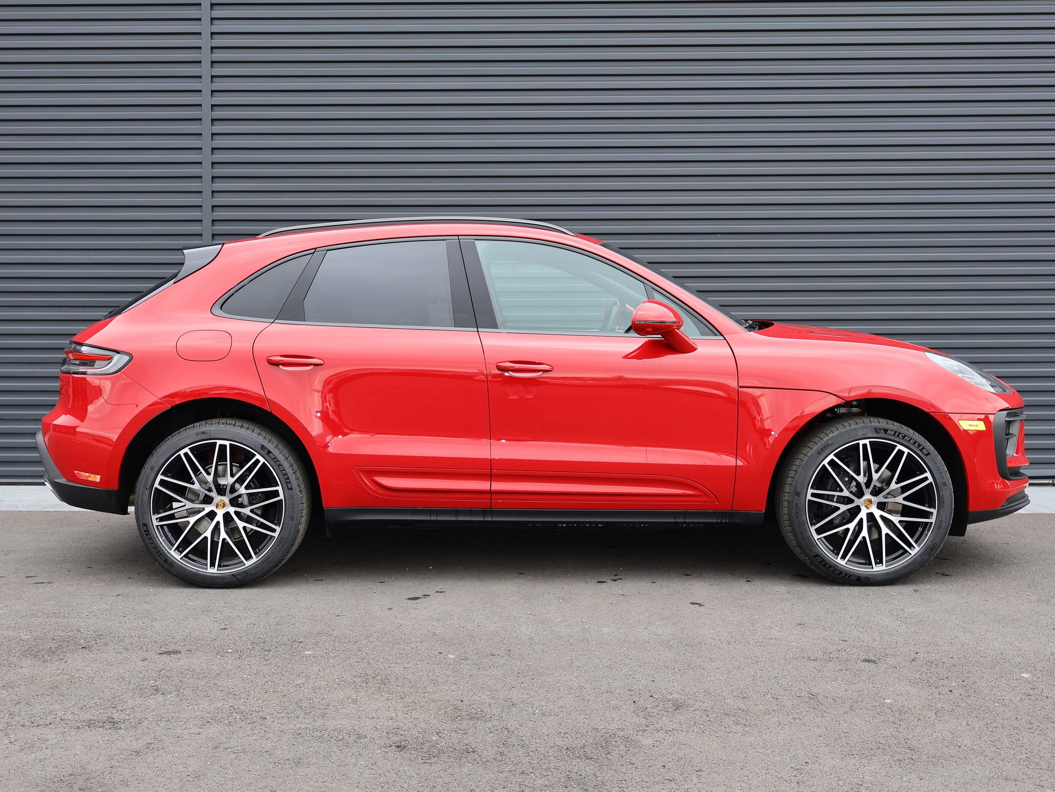 New 2026 Porsche Macan AWD/4WD image 8