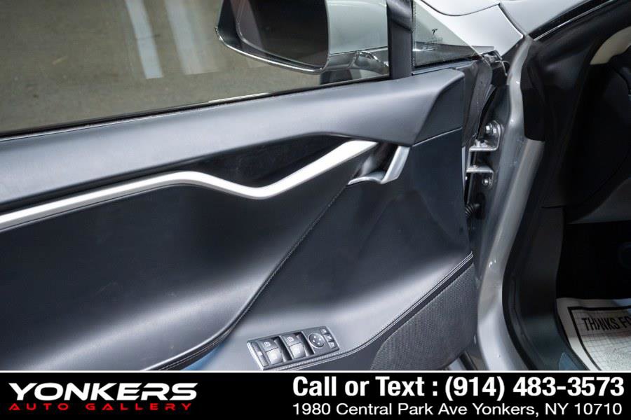 Used 2018 Tesla Model S 75D AWD/4WD image 29