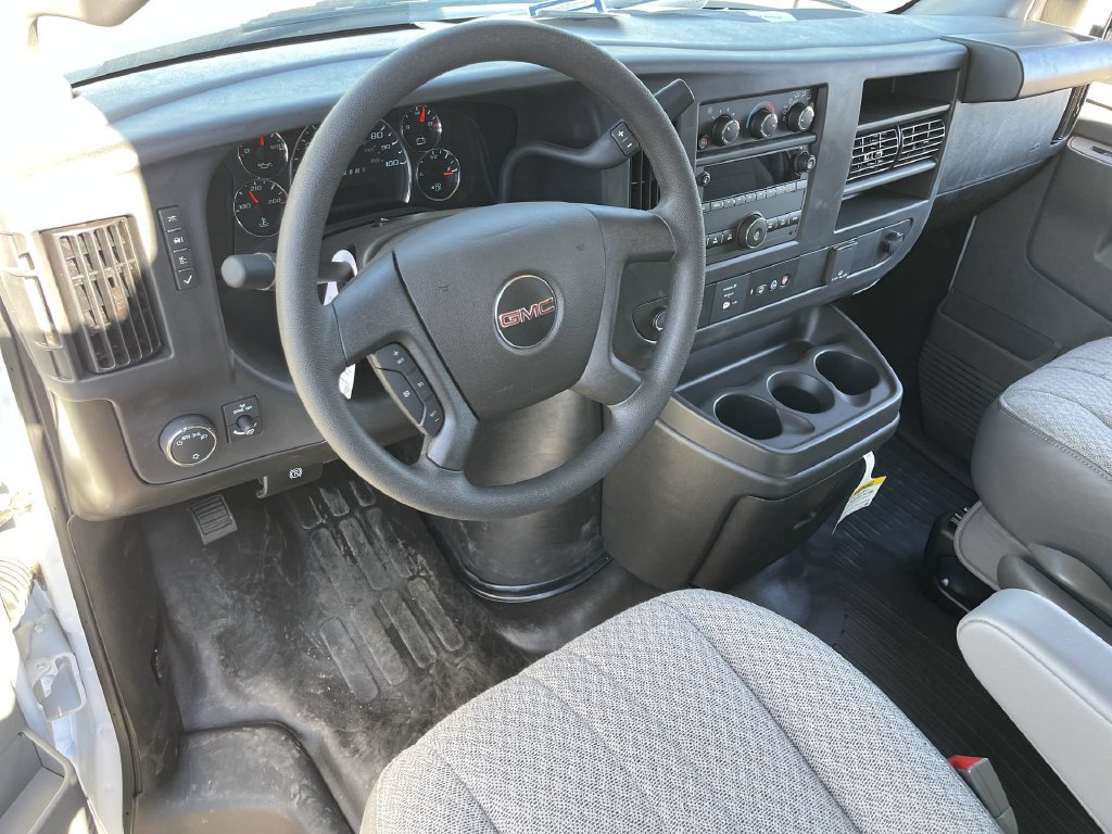 New 2025 GMC Savana 2500 Extended w/ Driver Convenience Package RWD image 10