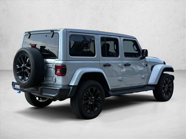 Used 2023 Jeep Wrangler Unlimited Sahara w/ Cold Weather Group AWD/4WD image 5