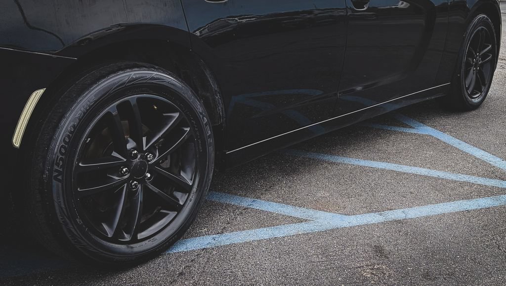 Used 2019 Dodge Charger SXT AWD/4WD image 29