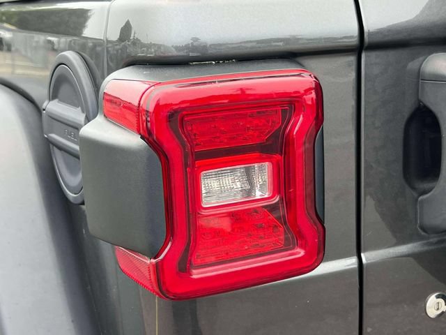 Used 2018 Jeep Wrangler Unlimited Rubicon AWD/4WD image 15