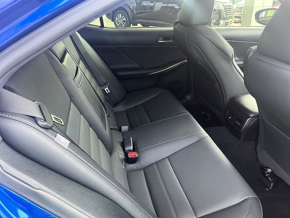 Used 2018 Lexus IS 300 F Sport w/ F Sport Package image 20