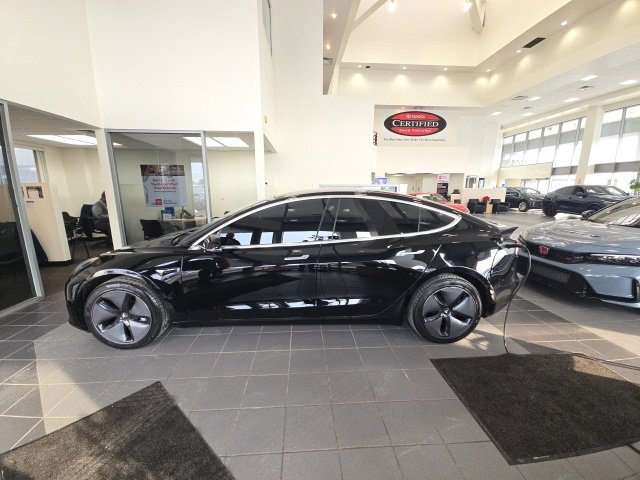 Used 2018 Tesla Model 3 Long Range image 4