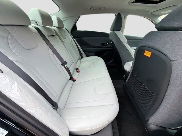 New 2026 Hyundai Elantra Limited image 29