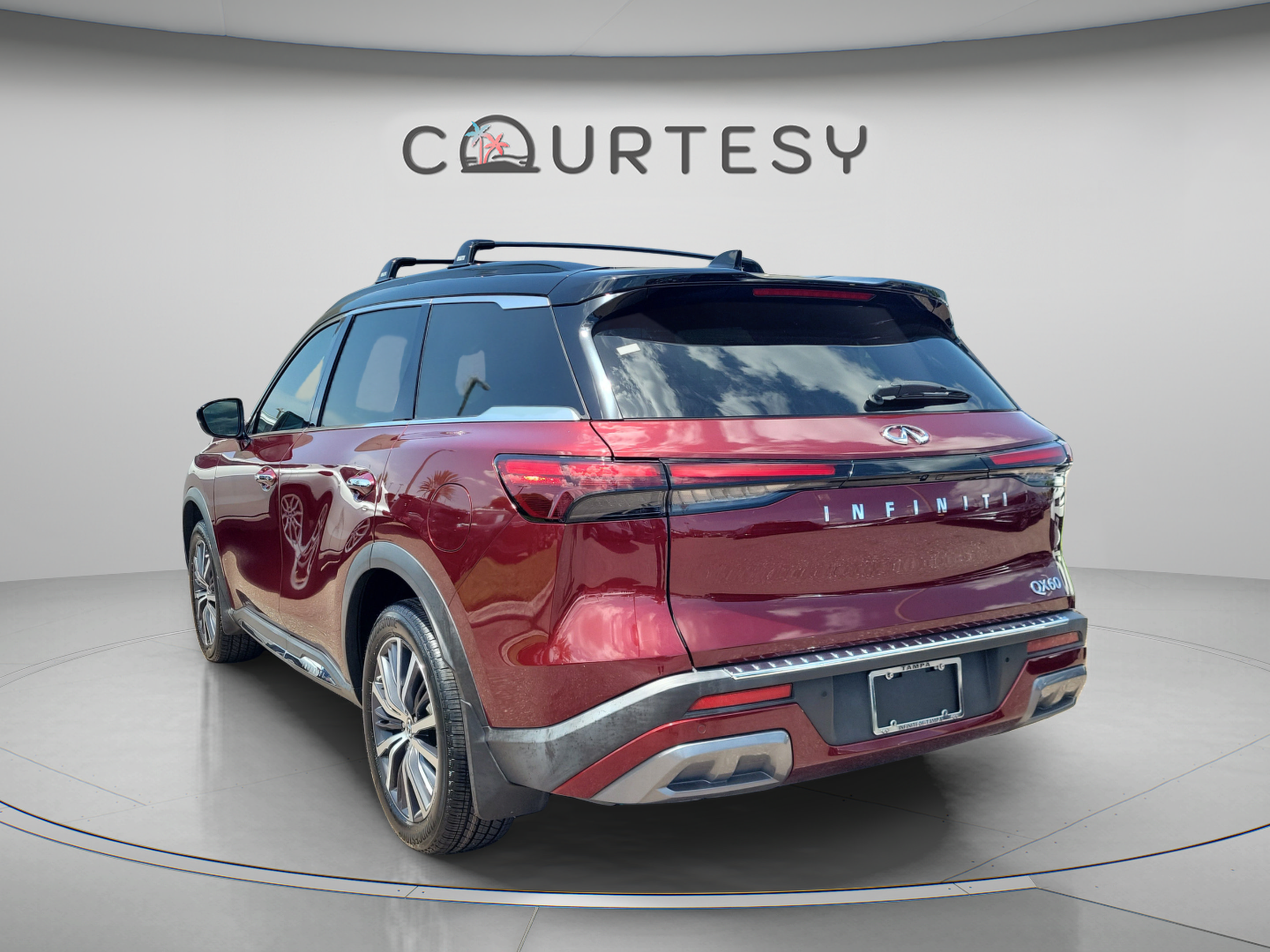 Certified 2023 INFINITI QX60 Autograph w/ Cargo Package FWD image 2