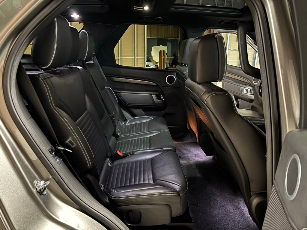 Used 2017 Land Rover Discovery HSE Luxury image 20