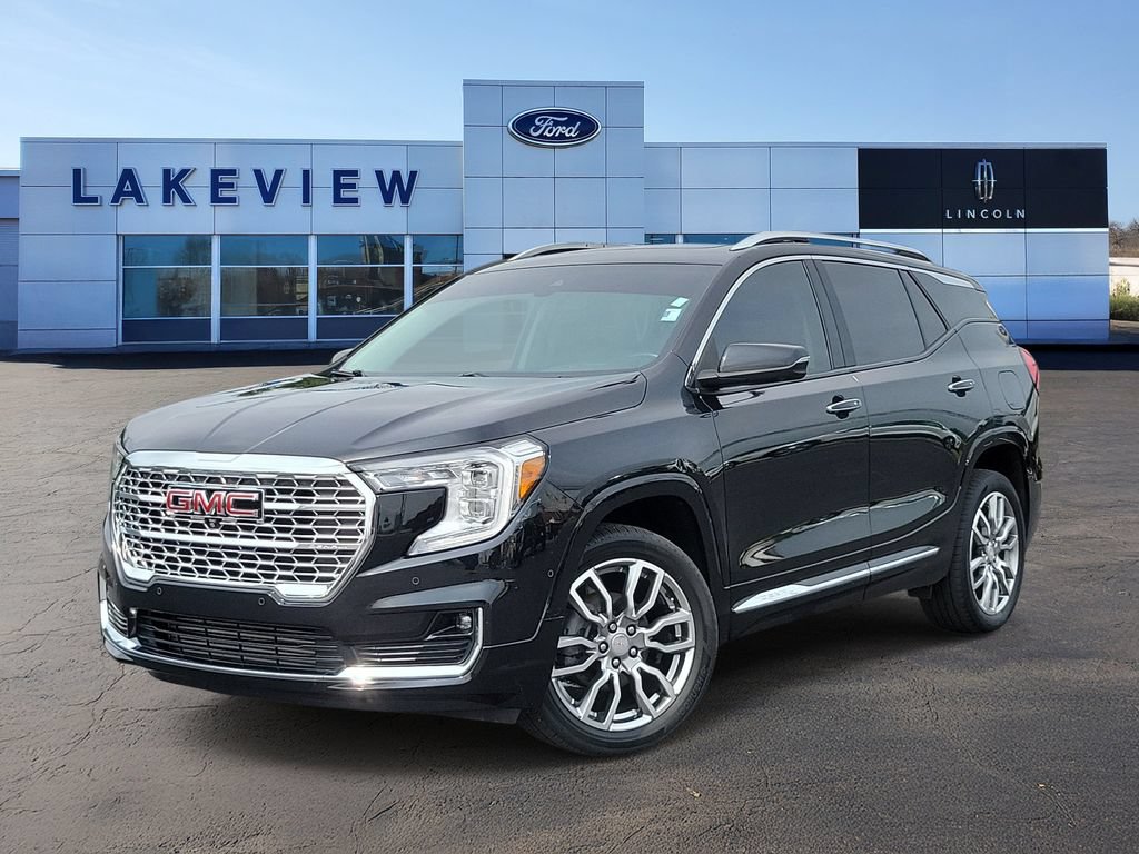 Used 2022 GMC Terrain Denali w/ Denali Premium Package