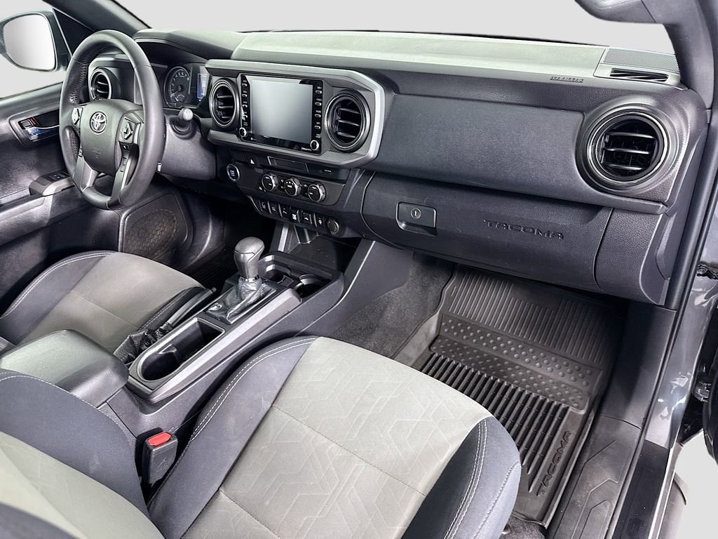 Used 2021 Toyota Tacoma TRD Sport w/ Technology Package RWD image 17