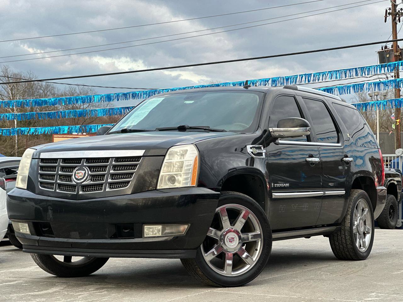 Used 2009 Cadillac Escalade 2WD Hybrid image 3