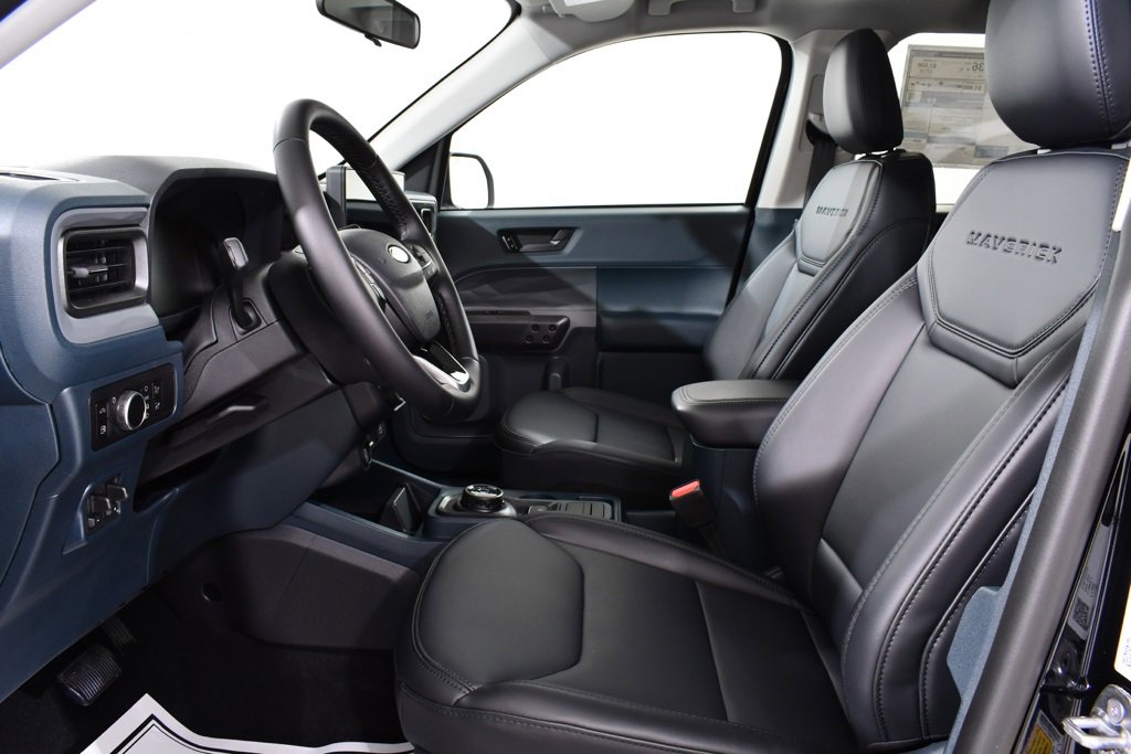 New 2026 Ford Maverick Lariat w/ Black Appearance Package image 6