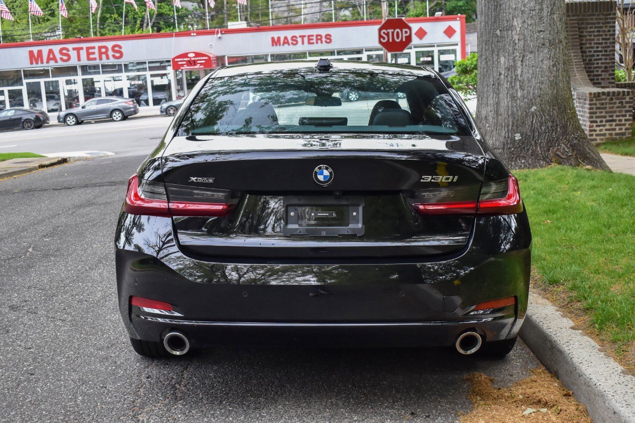 Used 2025 BMW 330i xDrive Sedan AWD/4WD image 7
