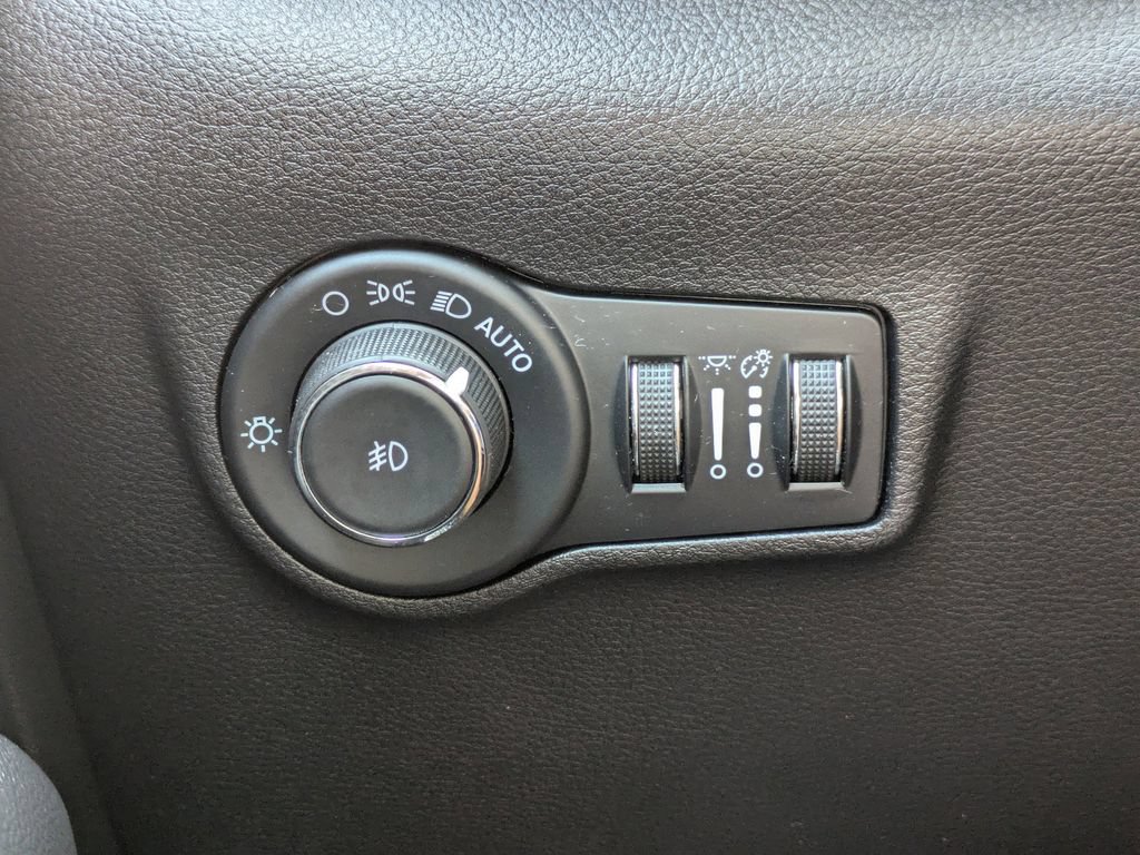 Used 2022 Jeep Compass High Altitude AWD/4WD image 27