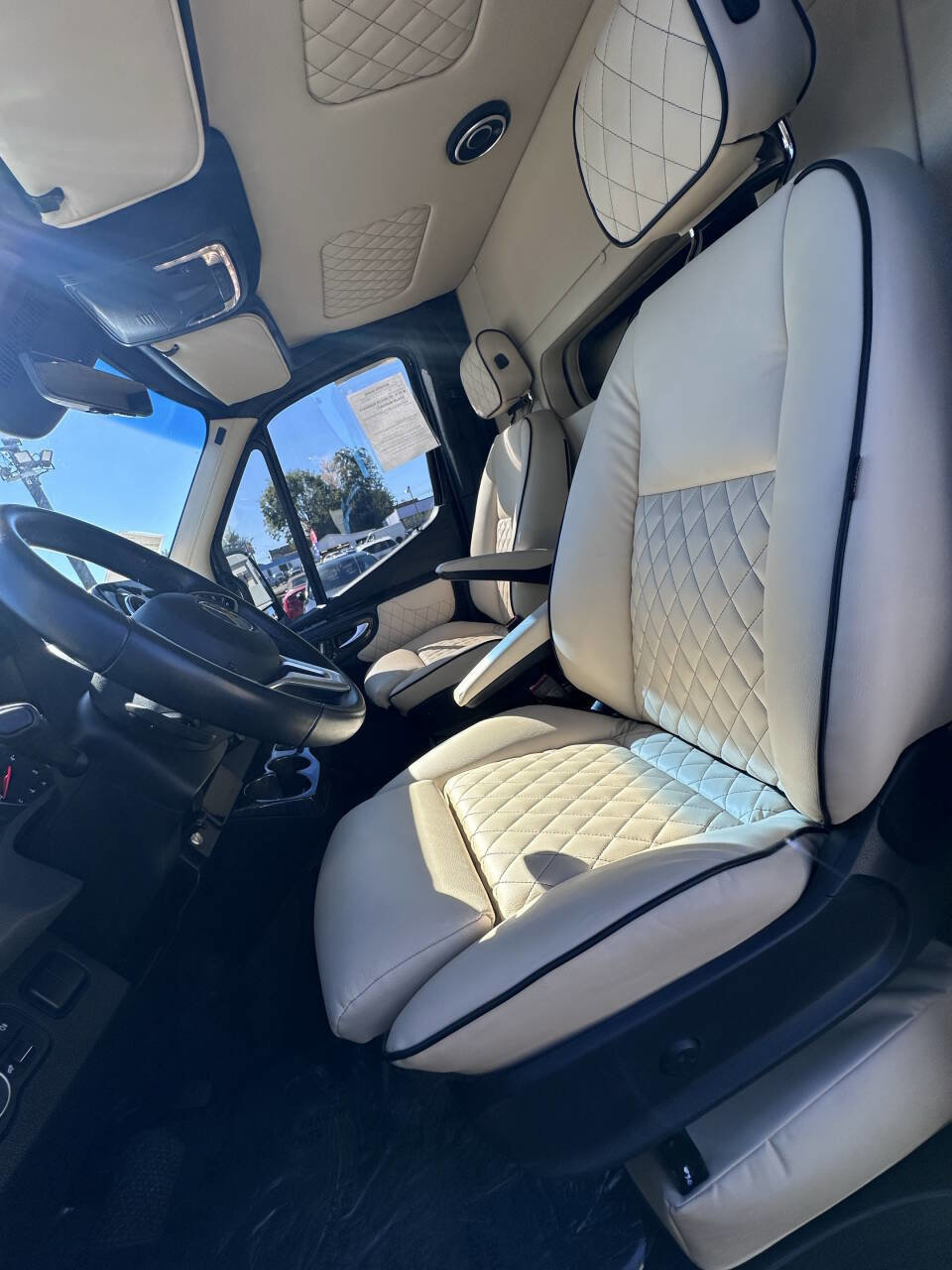 Used 2023 Mercedes-Benz Sprinter 3500 image 24