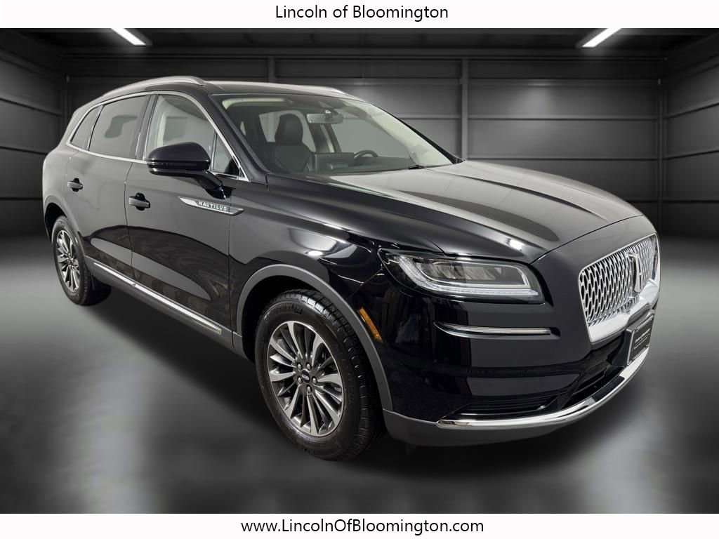 Used 2023 Lincoln Nautilus AWD w/ Premium Package image 8
