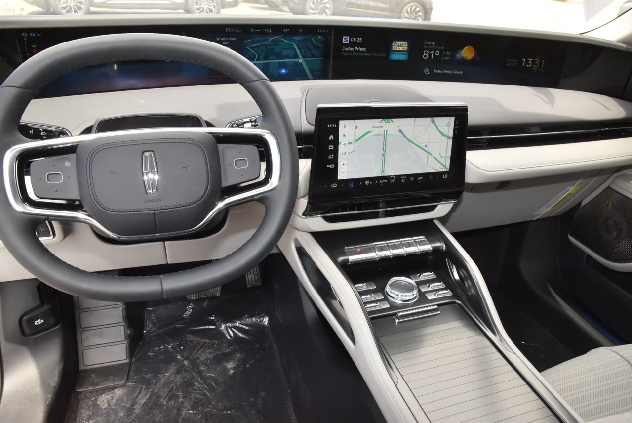 New 2026 Lincoln Nautilus Reserve AWD/4WD image 32