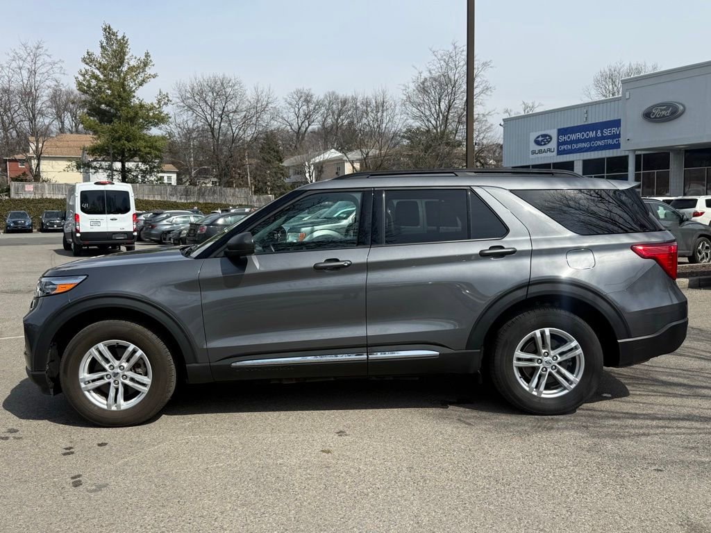 Used 2022 Ford Explorer XLT w/ Equipment Group 202A image 11