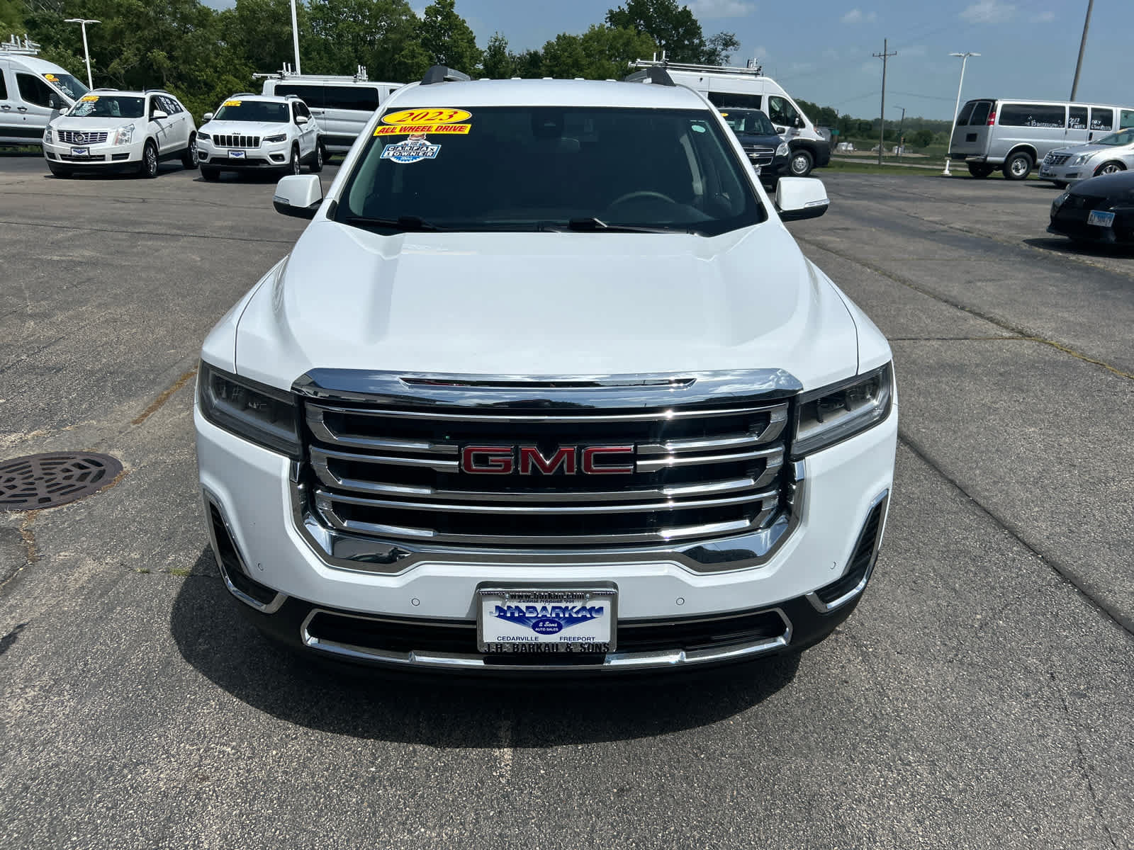 Used 2023 GMC Acadia SLE w/ Driver Convenience Package AWD/4WD image 8