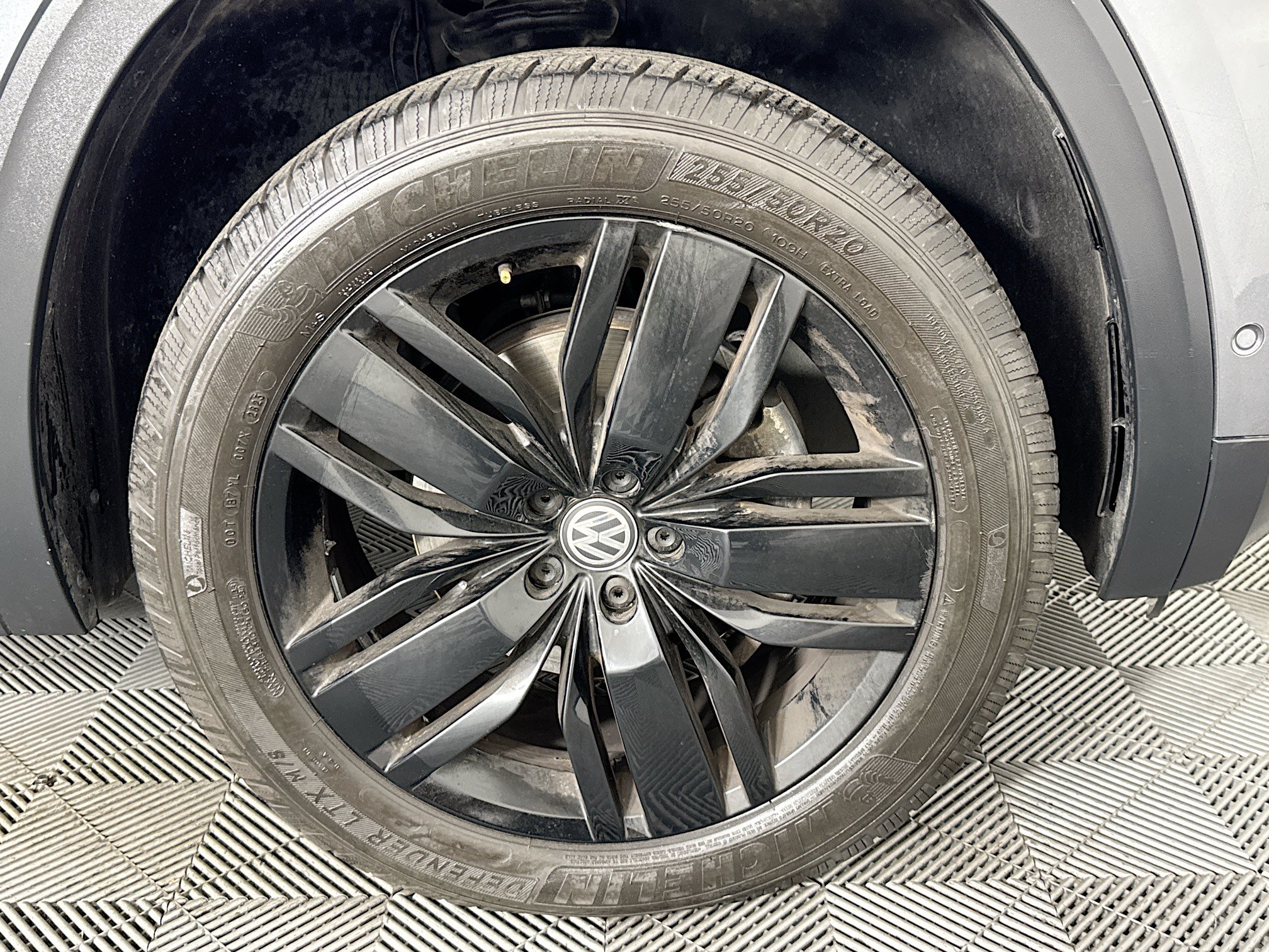 Used 2019 Volkswagen Atlas SEL Premium AWD/4WD image 30