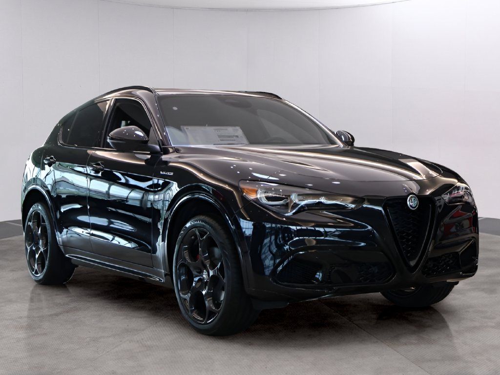 New 2026 Alfa Romeo Stelvio Sprint AWD/4WD image 3
