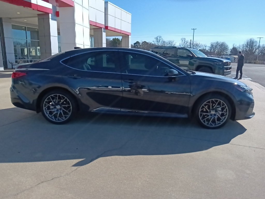 Used 2025 Toyota Camry XSE image 2