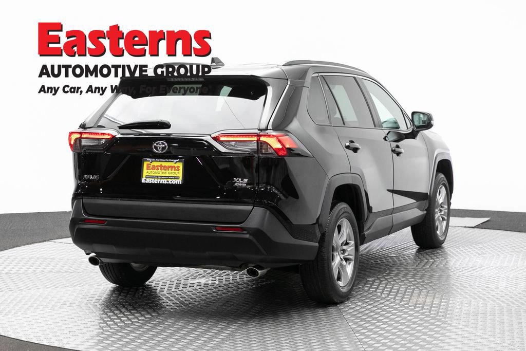Used 2023 Toyota RAV4 XLE AWD/4WD image 5