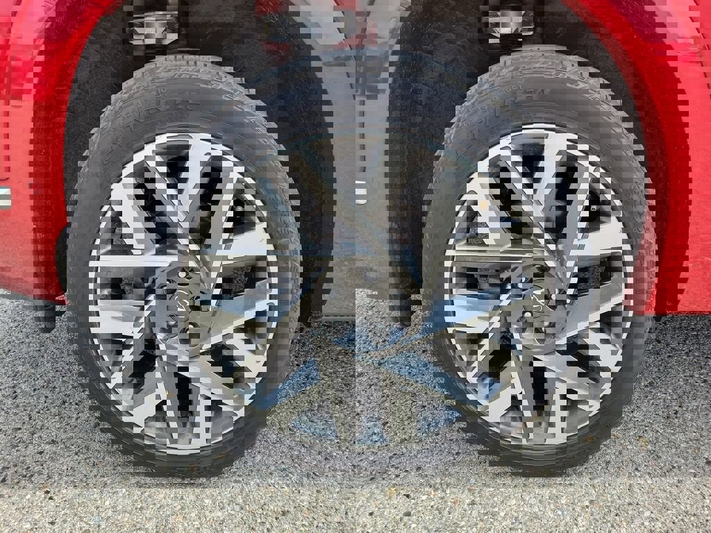 Used 2022 Hyundai Santa Fe Calligraphy image 5