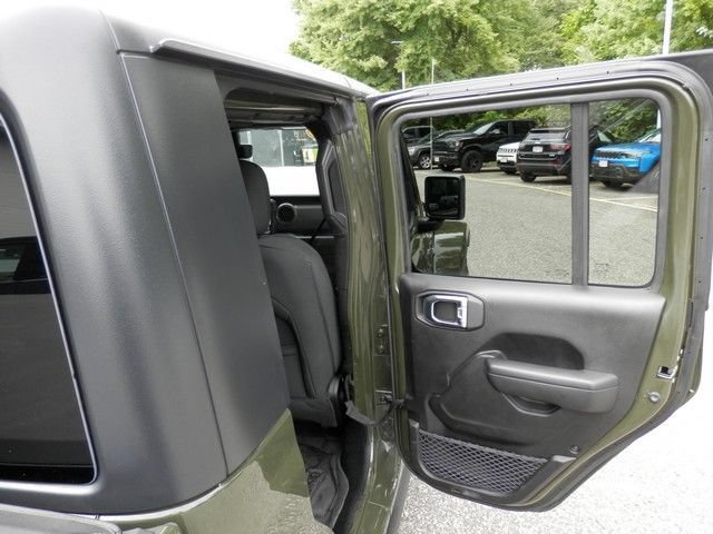 Used 2023 Jeep Gladiator Sport AWD/4WD image 35
