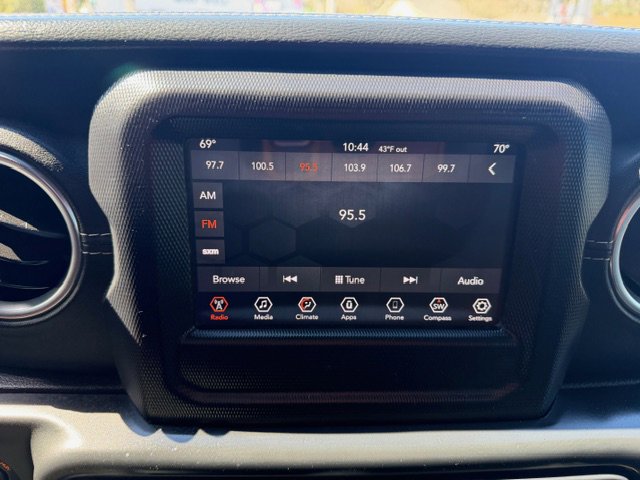 Used 2018 Jeep Wrangler Unlimited Sahara w/ LED Lighting Group image 17