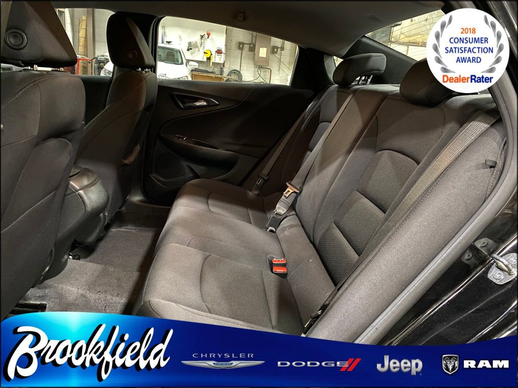 Used 2023 Chevrolet Malibu LS image 17