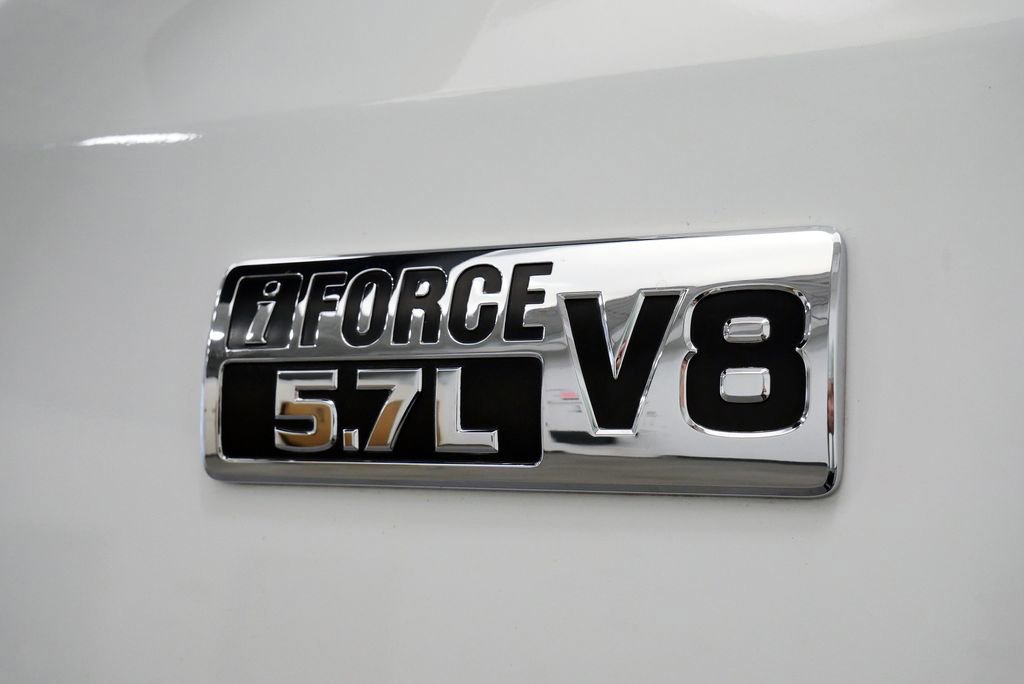 Used 2017 Toyota Tundra SR5 w/ SR5 Upgrade Package image 10