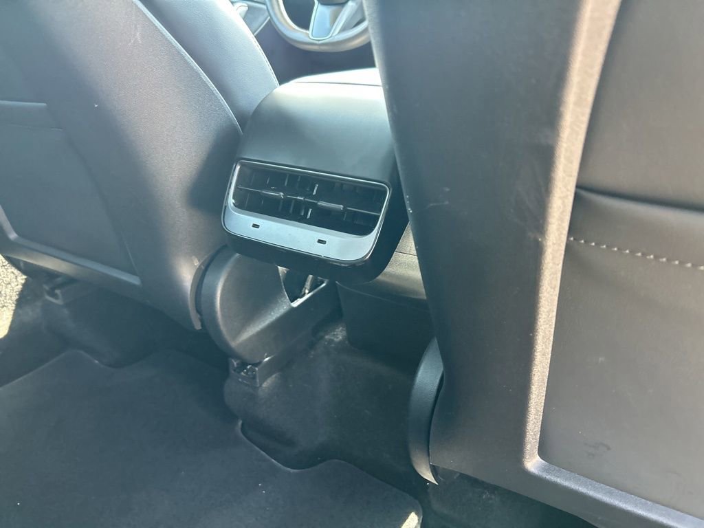 Used 2023 Tesla Model Y Long Range image 44