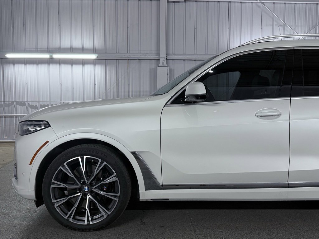 Used 2021 BMW X7 xDrive40i w/ Premium Package 2 image 16