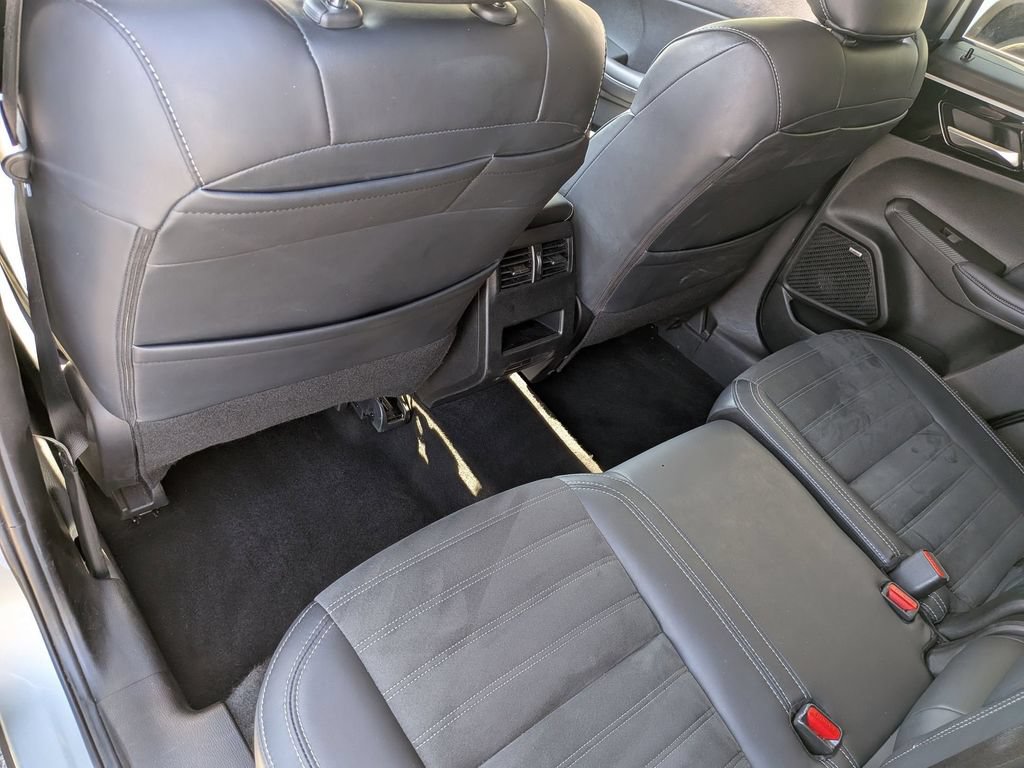 Used 2025 Mitsubishi Outlander SE AWD/4WD image 23