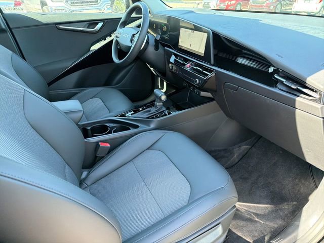 New 2025 Kia Niro EX Touring FWD image 23