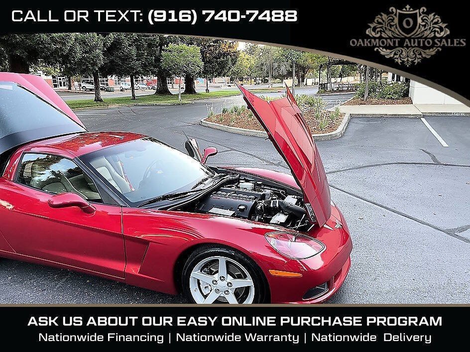 Used 2005 Chevrolet Corvette Coupe w/ Preferred Equipment Group RWD image 32