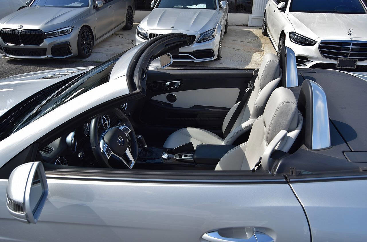 Used 2015 Mercedes-Benz SLK 250 w/ Premium Package image 58