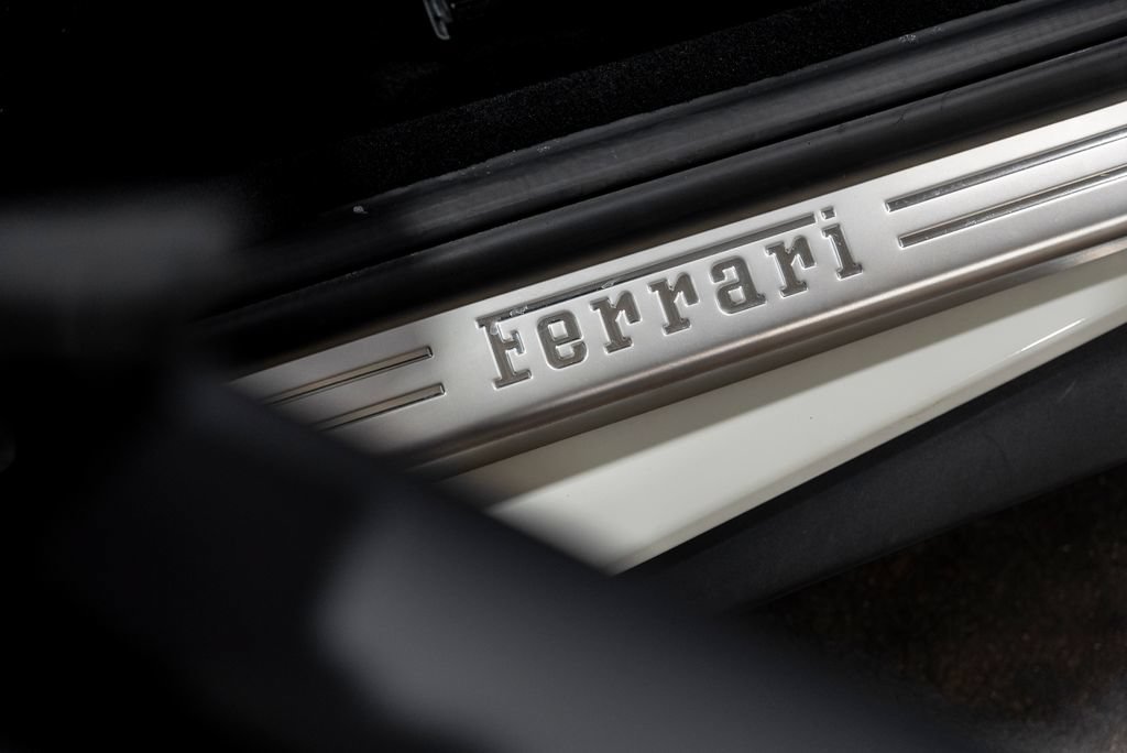 Used 2020 Ferrari Portofino RWD image 62